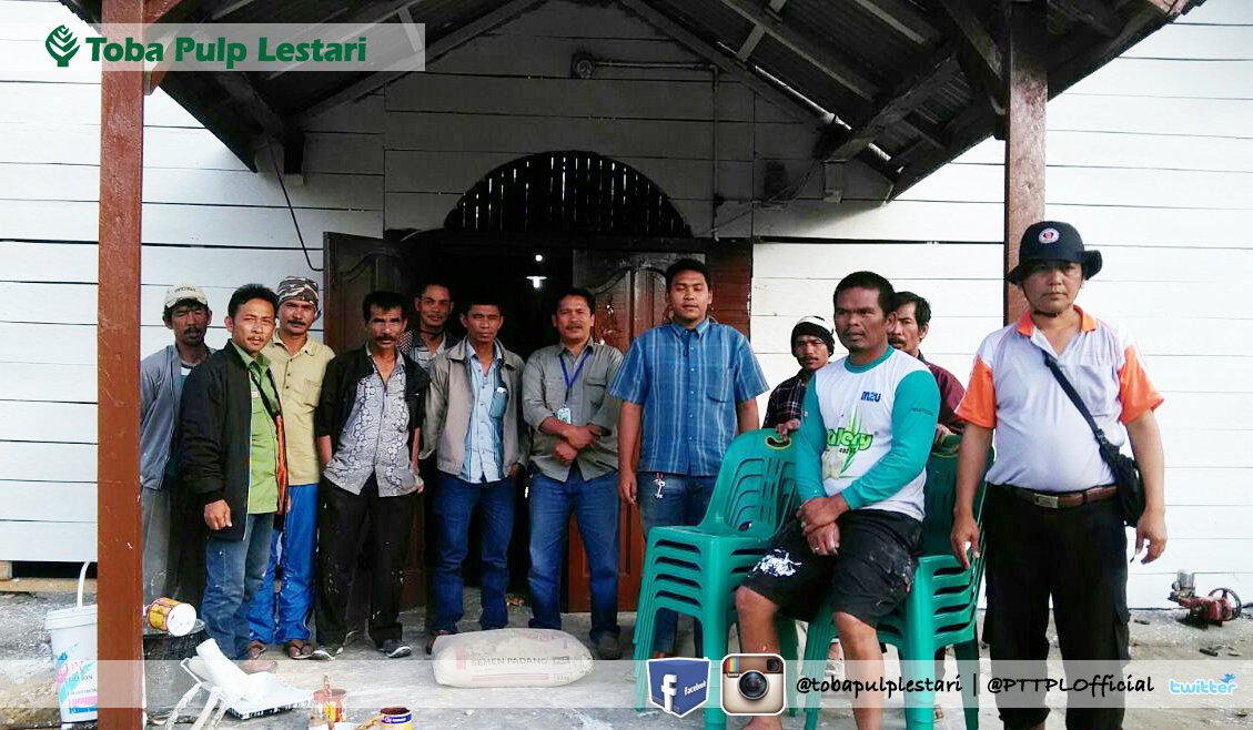 tobapulp_id's tweet photo. Masyarakat dan PT TPL Gotong Royong Penimbunan halaman, pengecatan, dan pembersihan gereja HKBP Saitnihuta Toruan Resort Saitnihuta secara gotong royong gambaran pentingnya kebersamaan antara masyarakat dan PT. Toba Pulp Lestari, Tbk (TPL).
#tplbersamamasyarakat https://t.co/njaQRfuRzV