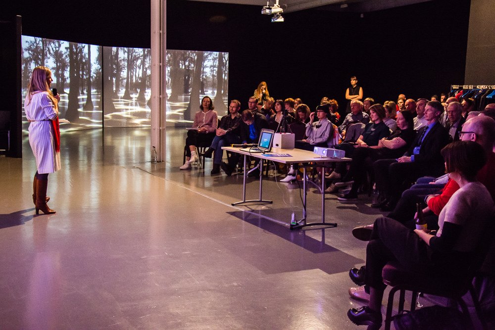 Creative_Dundee's tweet photo. In 2017, Dundee’s first Creative Industries Strategy was launched, with recommendations for the direction of the city’s creative sector. Now, as we start an exciting new year, it’s time to make them a reality!

#DundeeCreates

https://t.co/cF5Zpa56Nj https://t.co/cjJUKrecBo