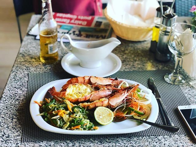 kay_malela's tweet photo. 😋 https://t.co/I30WumgNrv https://t.co/lH4qJZouaV