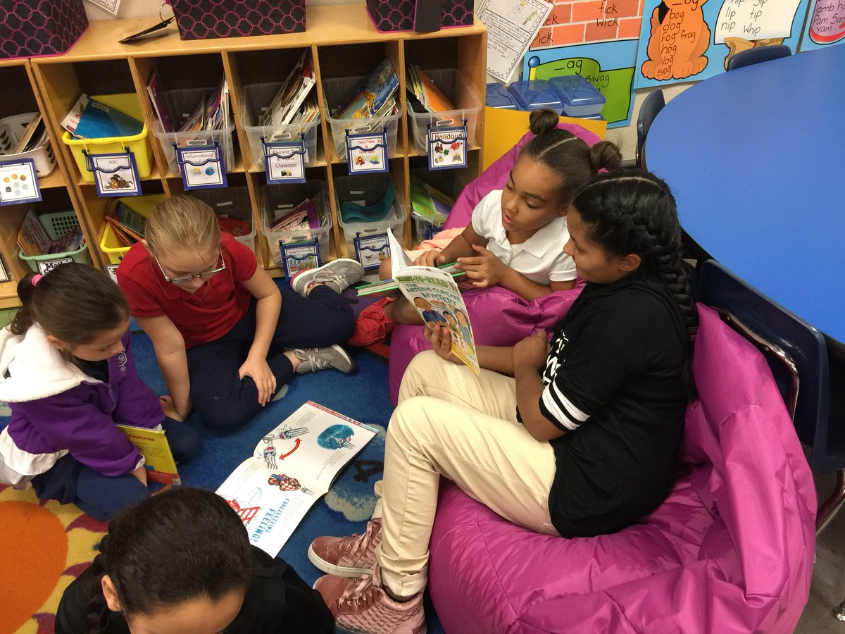 MichelleM0927's tweet photo. Literacy Week Day 2: Buddy Reading! @CannellaElem @HCPSArea2 @ https://t.co/R22Ilf1hUJ