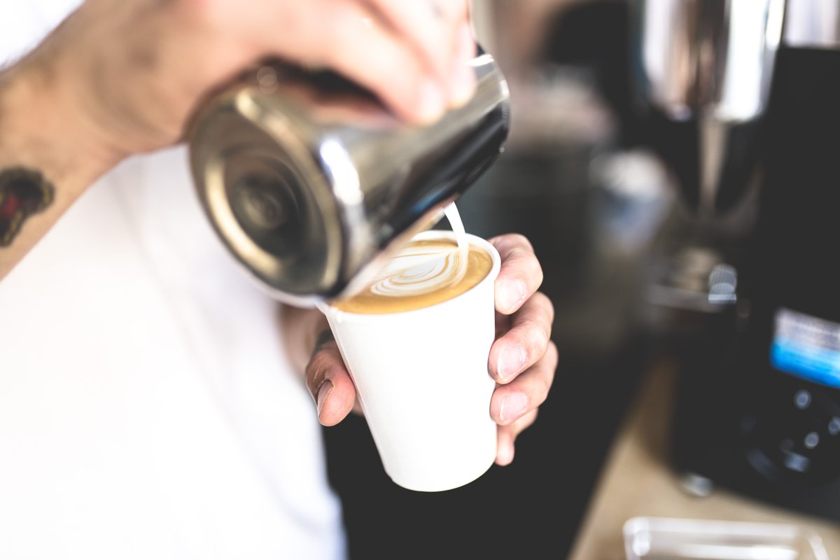 OriginOttawa's tweet photo. A frothy drink on this icy day.
#OriginTrade #TreatYourselfTuesday #SpecialtyCoffee #Ottawa https://t.co/EO19UGSBgv