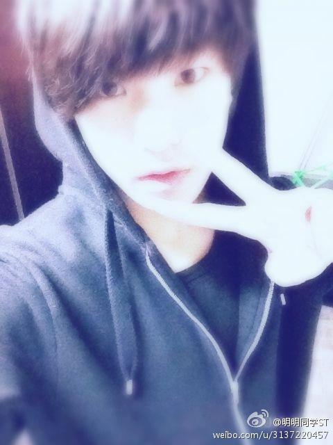 seunghyubcd's tweet photo. 2012 Yao Mingming joined Pledis and training with #SEVENTEEN as "LIKE 17" then he left Pledis on 2014
#์๋ช
๋ช
#๋ฏน์ค๋์ธ #๋ฏน๋ #๋น๋๋_์๋
#๋ฐ์ดํน #YaoMingming #Byking #BLK #ACEMAX_BLACK https://t.co/Pe2XrIOXWH
