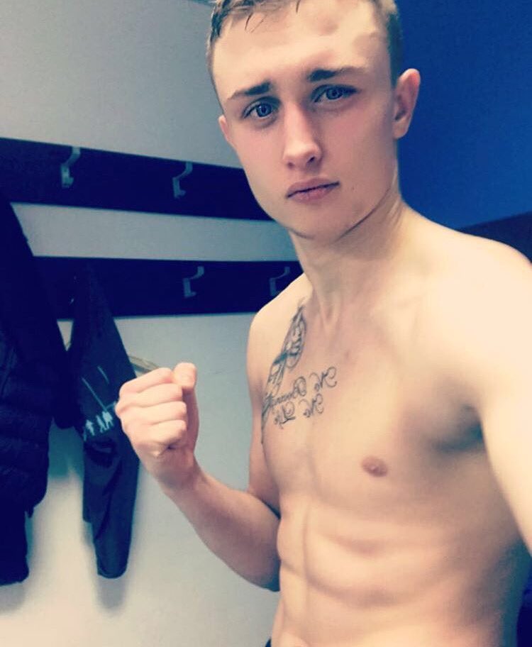 Aaron Sutton (@aaronsuttonno1) on Twitter photo #Fightcamp is going well in the build up to my 6th professional bout! Tickets are still available.
#TeamSutton <a href="/BristolBoxing/">Bristol Boxing Gym</a> #Fightcamp is going well in the build up to my 6th professional bout! Tickets are still available.
#TeamSutton <a href="/BristolBoxing/">Bristol Boxing Gym</a>