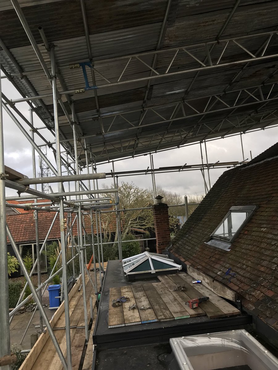 ASLScaff's tweet image. *** ASK UK SCAFFOLDING *** In the tin!!! #scaffolder #tinhat #riggles #sheets #scafflife #timetograft