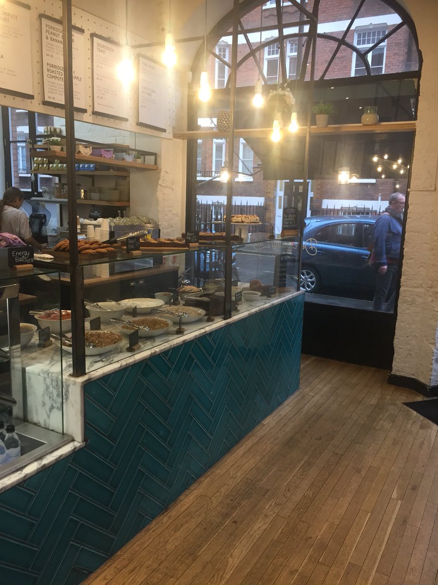 DWithecombe's tweet photo. Having breakfast @DeliciouslyElla - great start to the day! https://t.co/QdVWe9Gv49