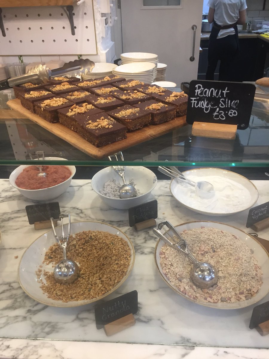 DWithecombe's tweet photo. Having breakfast @DeliciouslyElla - great start to the day! https://t.co/QdVWe9Gv49