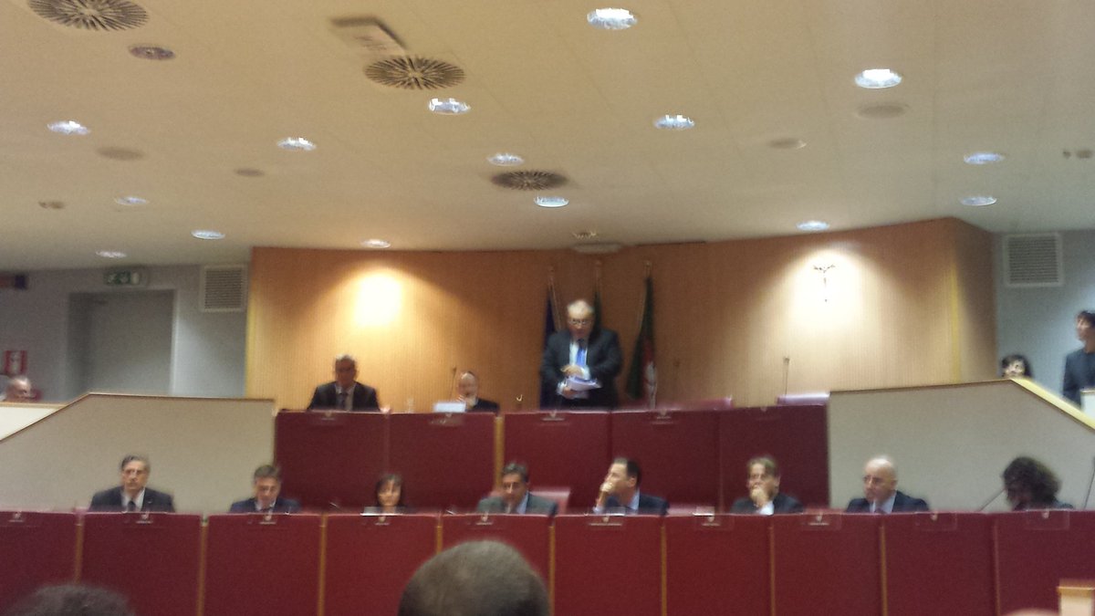 #giornomemoria Seduta solenne @LiguriaConsReg <a href="/BruzzoneLega/">Francesco Bruzzone</a> #NOICISIAMO con @LiguriaOnLine <a href="/GiovanniToti/">Giovanni Toti</a> <a href="/edorixi/">Edoardo Rixi</a> <a href="/MaiStefano/">Stefano Mai</a> <a href="/SoniaViale/">Sonia Viale</a> <a href="/ScajolaM/">Marco Scajola</a> <a href="/GBerrino/">Gianni Berrino</a> <a href="/IlariaCavo/">Ilaria Cavo</a>