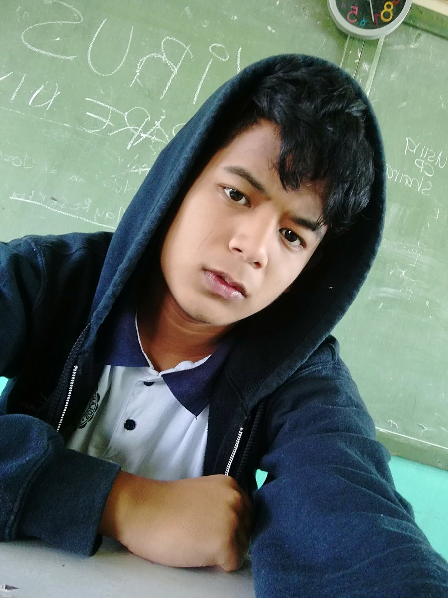 ItsBatmanLife's tweet image. I dont ask for much. Just promise you will stay by my side.😢