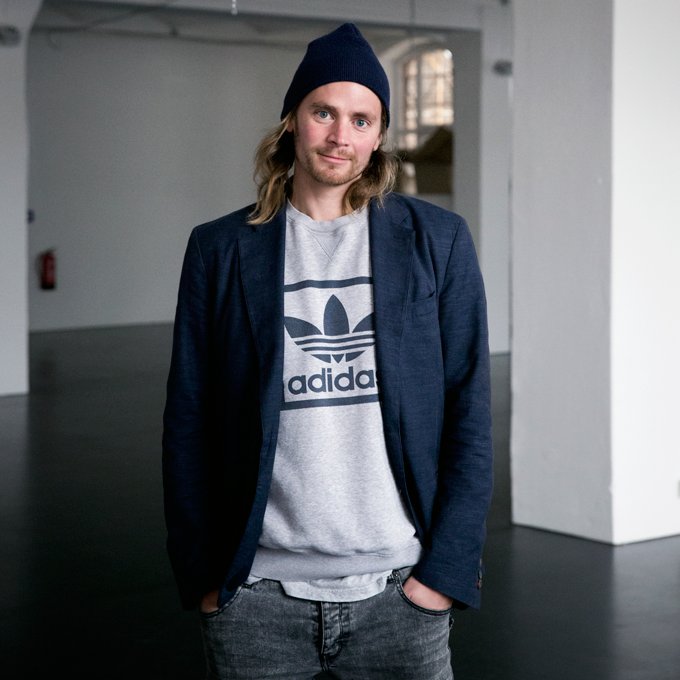 Forbes_at's tweet photo. "Heute haben wir den Klickworker, morgen die #AI". Für Bastian Unterberg von @jovoto ist klar: Die #gigeconomy ist auf dem Vormarsch. https://t.co/f3H38RloPu https://t.co/UIQtWWDbze