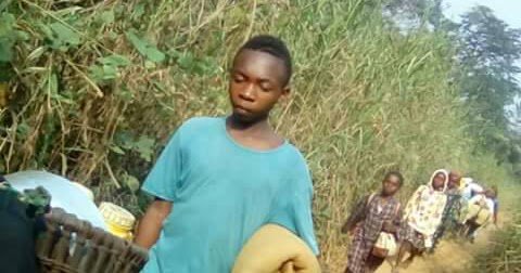beta_tinz's tweet photo. #BetaTinz  Looks like another village in Meme Division is about to be deserted, inhabitants on the run as police raid the village! https://t.co/HRwieijsbP https://t.co/X0m3WFsrp5