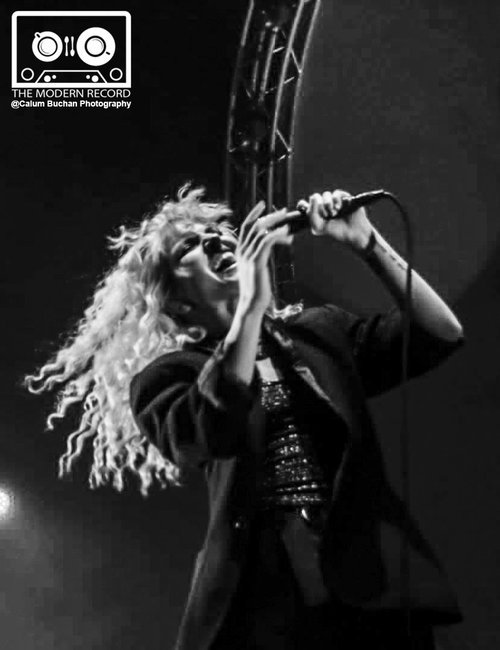paramoremusicom's tweet photo. NEW PHOTOS of @Paramore from the final show of #TourThree. Taken in Glasgow by Calum Buchan.
More: https://t.co/nCVfk7vqy3 https://t.co/rXQtZLGh1v