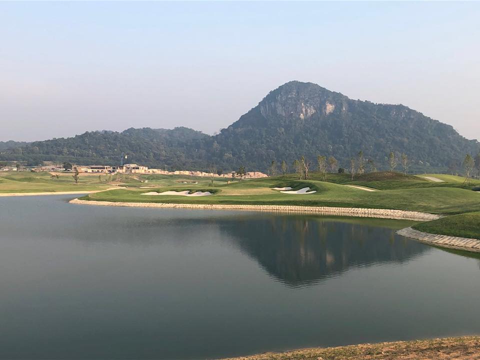 CheeChanGolf's tweet photo. A stunning reflection of the sites surrounding native land https://t.co/9XeaEmhVVl
