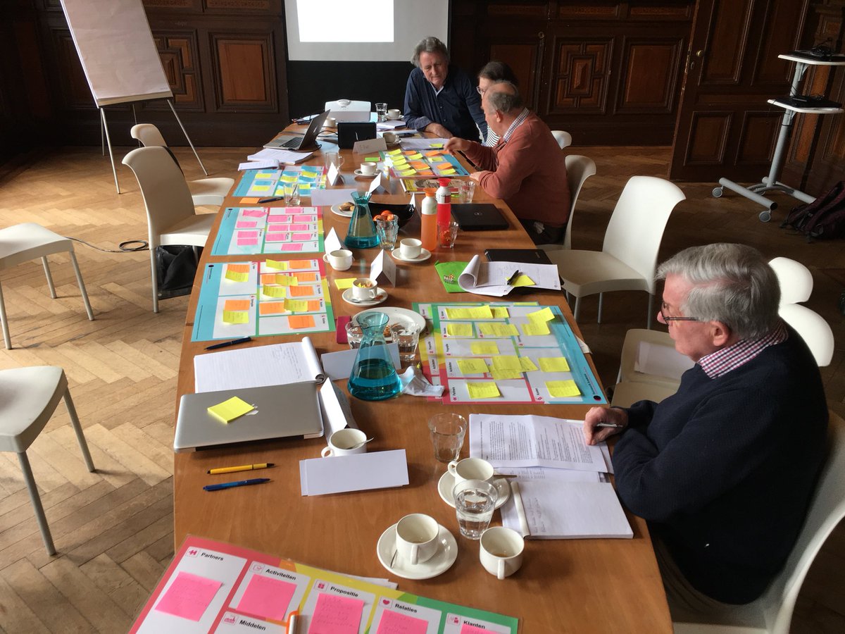 nfp_photography's tweet photo. Cursus cultureel ondernemen met dank aan @Emphosproject en @LandschErfgoed. Heel interessant https://t.co/Czss0iENRA