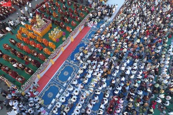 20,000 Buddhist monks from Mandalay Myanmar.