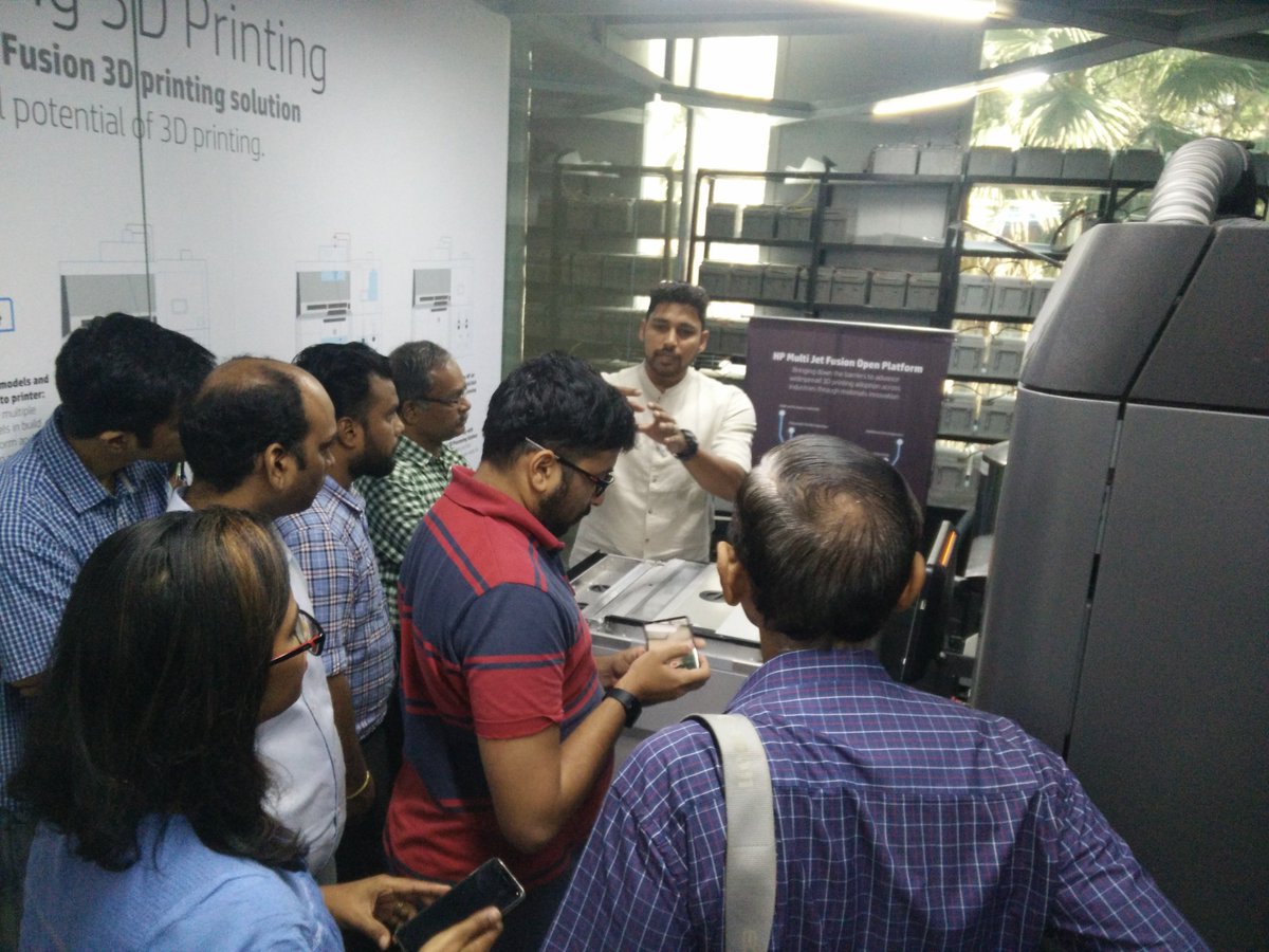 Imaginarium_Ind's tweet photo. A special session at Imaginarium on the @HP #MJF technology. The attendees were also given a tour where they experienced a demo on the first MJF printer in #India!

#Voxel #VoxelPrinting #3DPrinting #ImaginariumIndia #Manufacturing #India #Technology https://t.co/CPfeAWUCsN