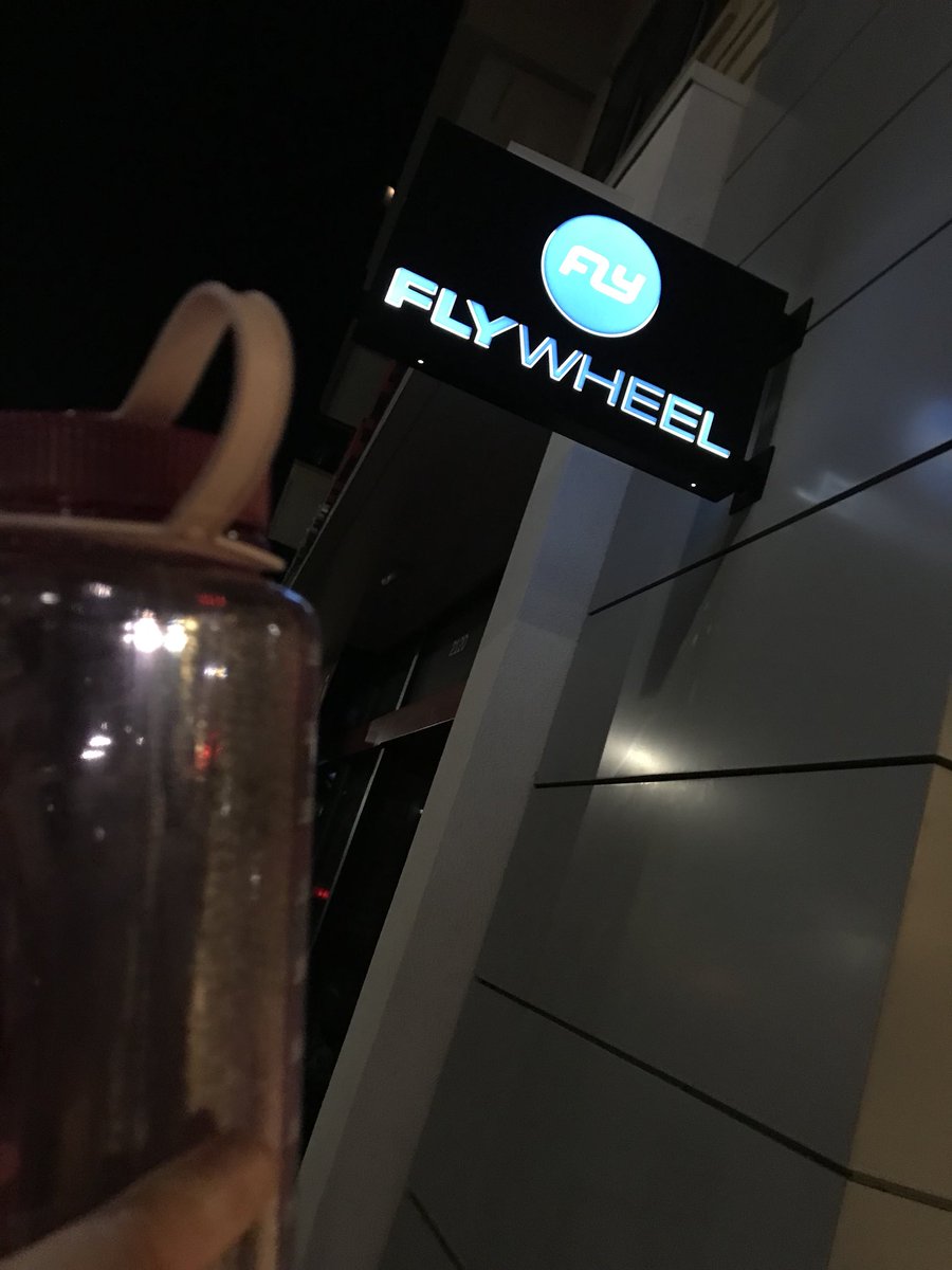 CountingwithCav's tweet photo. First 48 ounces of water crushed at my early morning @Flywheel. Bonus: if Ms. Harkins has had 48 ounces of water and worked out for 43 minutes, how many ounces per active minute has she had? #mathalldayeveryday @laporte_shannan @oceeotters #OceeStrong https://t.co/OK4vNYVTym