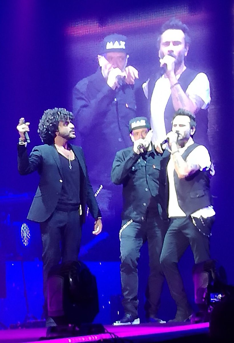 LauP983's tweet photo. Le emozioni di ieri sono ancora vive sulla pelle!!! Uno spettacolo veramente stupendo; grazie @MaxPezzali @RengaOfficial ma sopratutto (non me ne vogliate 🤪) @NekOfficial https://t.co/add6Ng1g2A