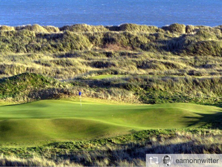 IslandGolfClub's tweet photo. Thanks for the photo Eamonn Witter. Fantastic view of the 2nd green. #linksgolf #golf #ireland https://t.co/KTDIpN7PqU