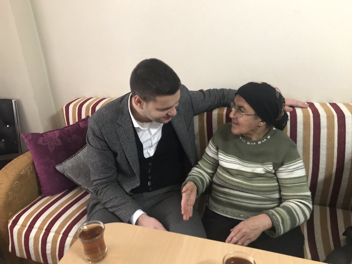 kazimerdiaktunc's tweet photo. Şehidimiz Kadir Top ağabeyin kıymetli eşi Güler annemizi ziyaret ettik.

Ülkücü Hareket dualı bir harekettir. https://t.co/v8d7bygoPC