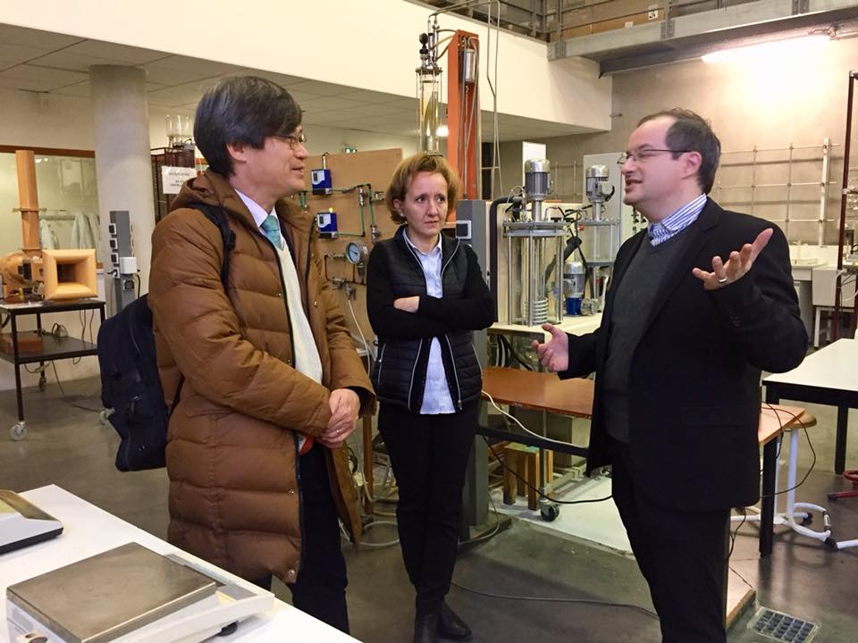 PolytechCfd's tweet image. @PolytechCf a accueilli le Pr AMANO, Prix Nobel de physique en 2014. Deux enseignants-chercheurs collaborent avec le Pr AMANO et une convention de partenariat a été signée sur le volet académique. #NobelPrize #PrixNobel #InstitutPascal #Polytech flic.kr/s/aHsmcWmWPm