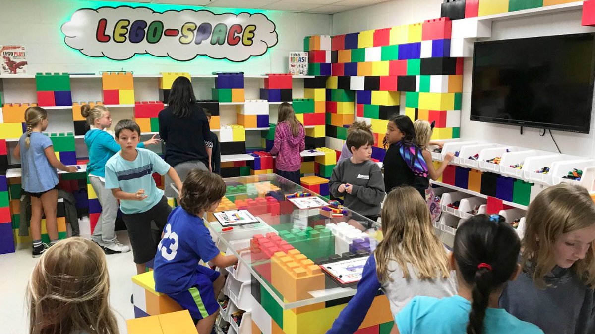 edutopia's tweet image. These 3rd graders dreamed up a makerspace, created a plan, got their budget approved, and then built it themselves. edut.to/2n43AdR