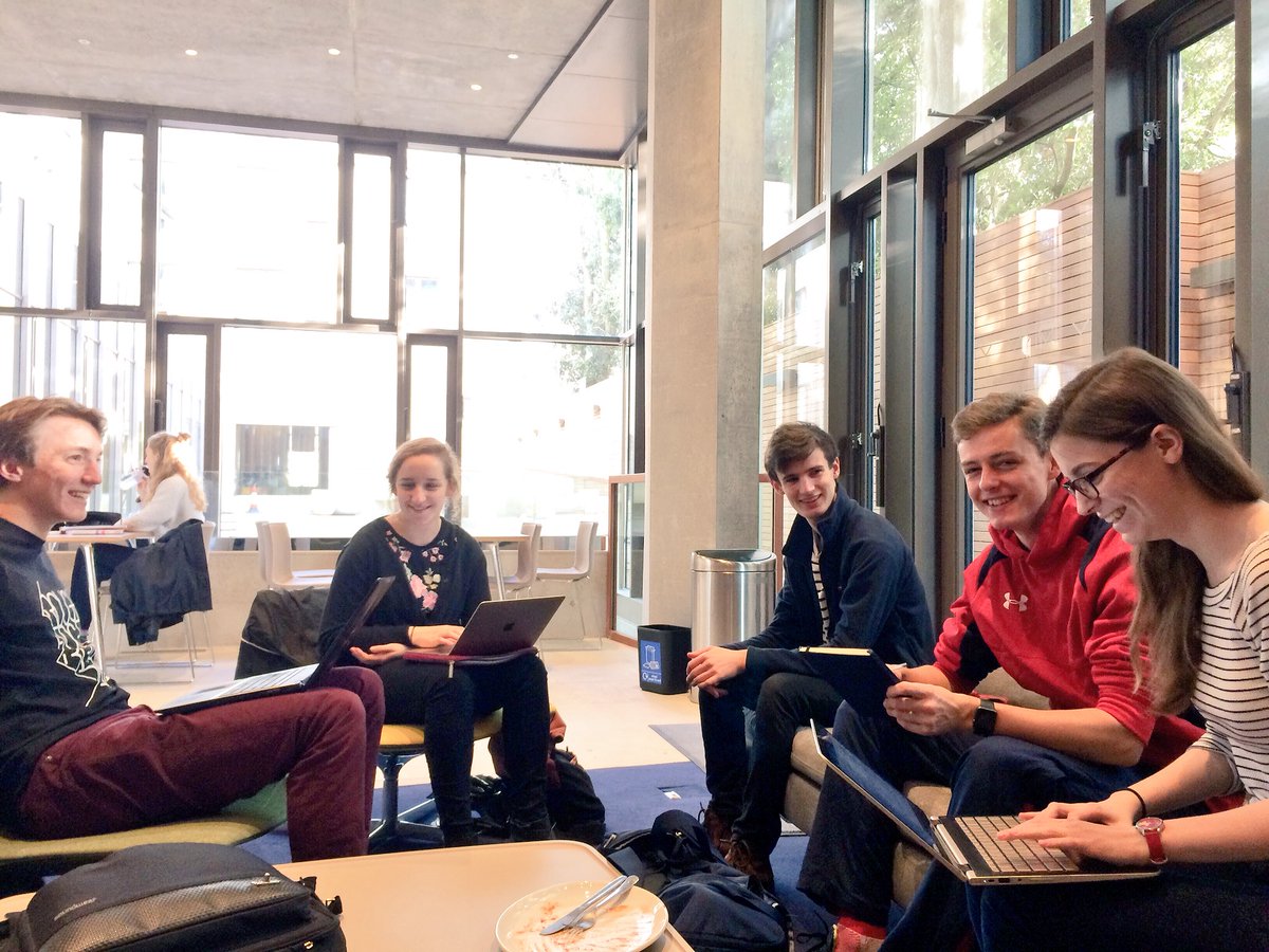 First committee meeting of term! Many exciting things to discuss, including our Hilary term concert, our varsity wind orchestra concert with @CamUniWinds , and conductor auditions 🎶