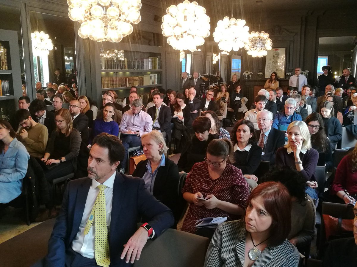 CliaSpain's tweet photo. Esta mañana hemos presentado, junto a @AqrLab, el Estudio del Impacto Económico de la Actividad Crucerista en Barcelona 2016 #cruceros #LOVECRUISING https://t.co/L5xWj0xxYG