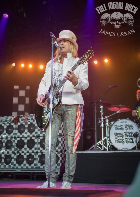 Happy Birthday Robin Zander 