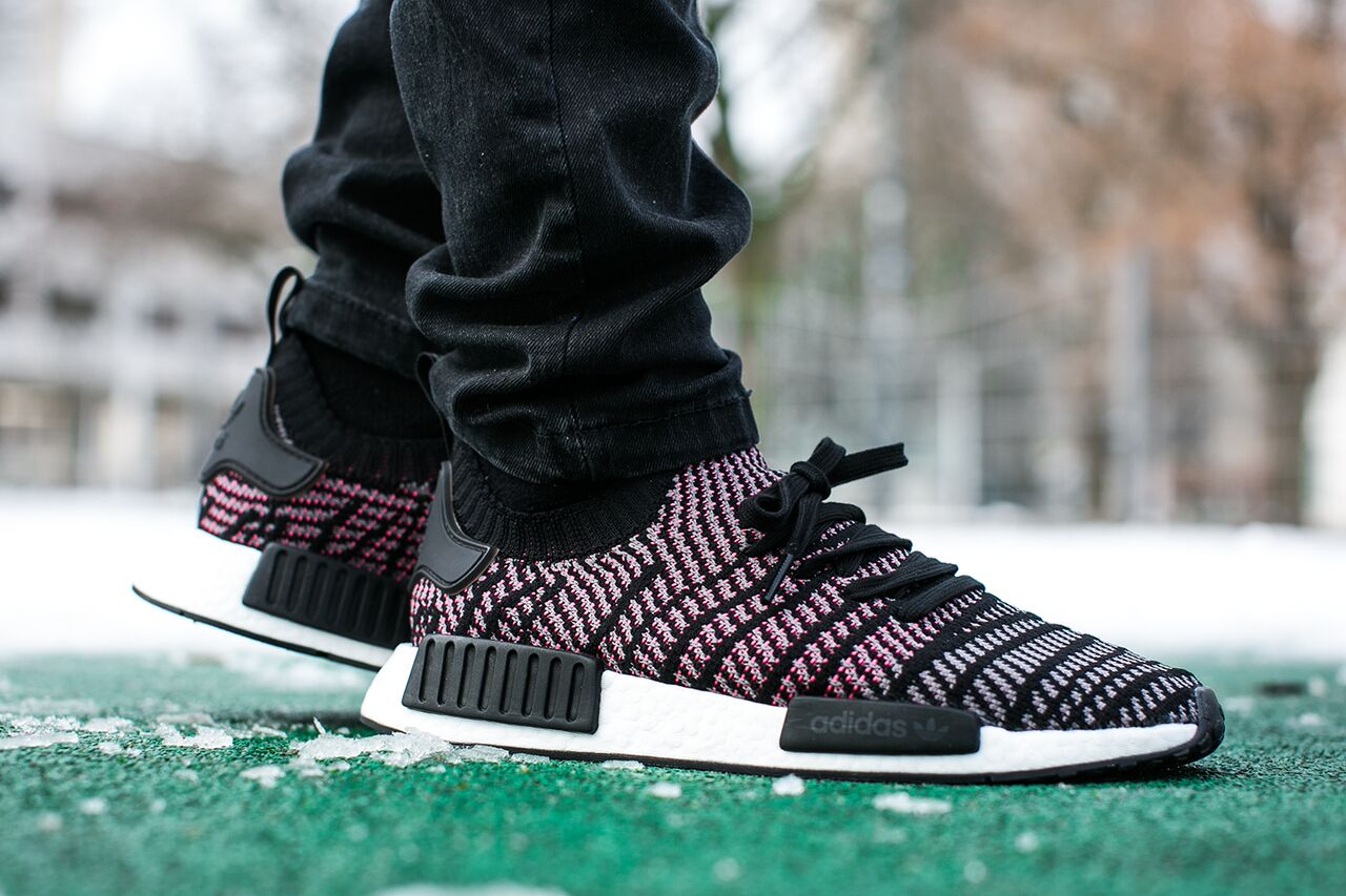 adidas nmd stlt red