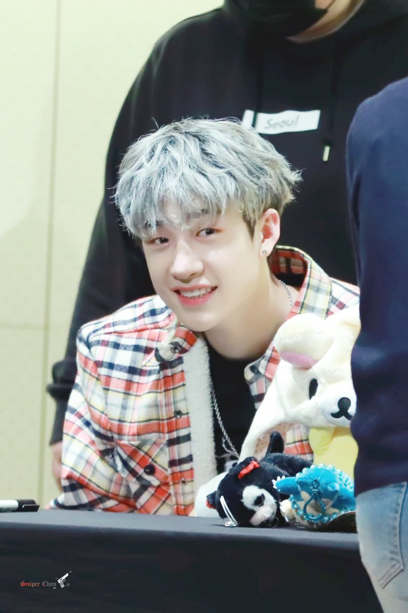 sniperchan1003's tweet photo. 180120 명동 팬싸
HQ💘🐕
너만 있음돼 너만 있으면

HQ🔗
https://t.co/ZB4xUQS9iW
https://t.co/4IX6pwhd2k

#방찬 #찬 #BANGCHAN 
#StrayKids #스트레이키즈 #3RACHA
@Stray_Kids https://t.co/WtSU1dn7SC