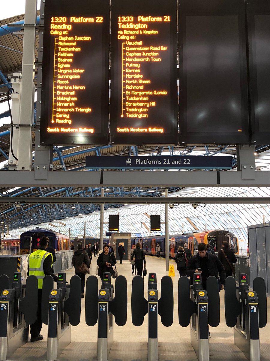 holdmch's tweet photo. #WITwatch Waterloo International is back in action - well Platforms 21 and 22 are anyway! https://t.co/zEIw7zmWx9