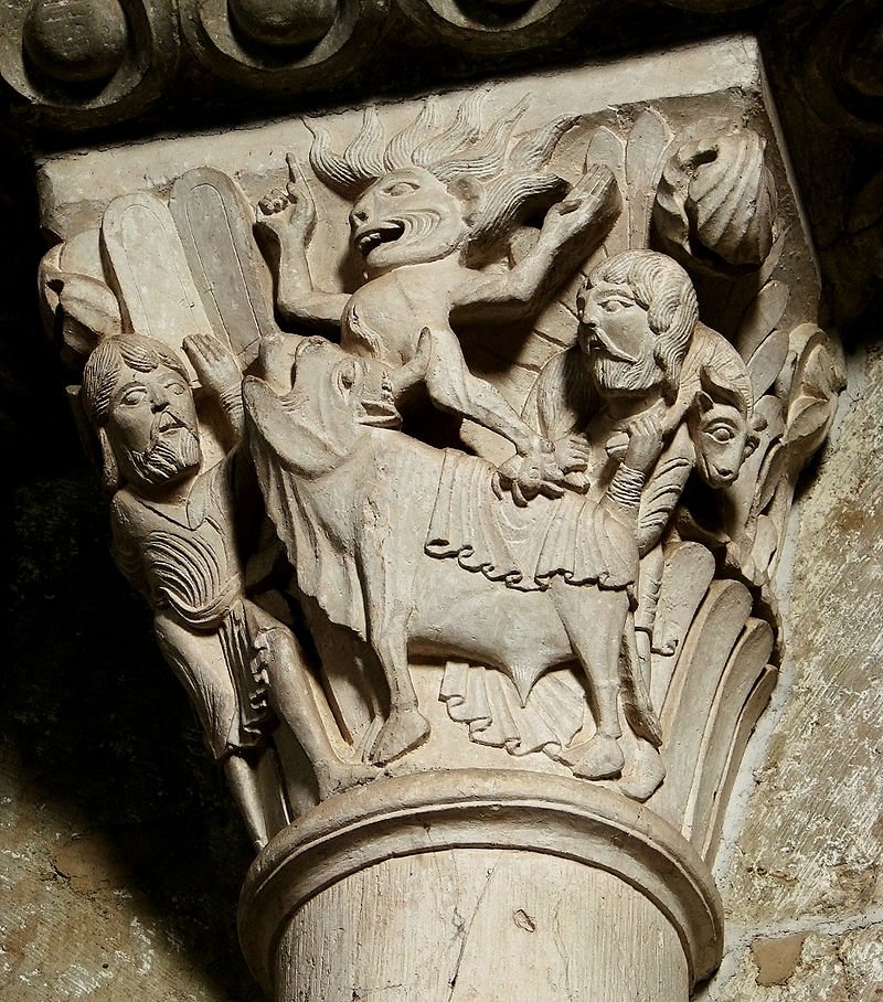 Flanerie_art's tweet photo. Basilique Sainte Marie-Madeleine de Vézelay. ( Yonne )
Moïse et le veau d'or à droite, un homme apporte une chèvre pour la sacrifier au Veau d'or chevauché par un démon ; à gauche, Moïse brandit un bâton et les Tables de la Loi (6e pile côté nord)
#sculpture #XIIe https://t.co/4bFlqCU81O
