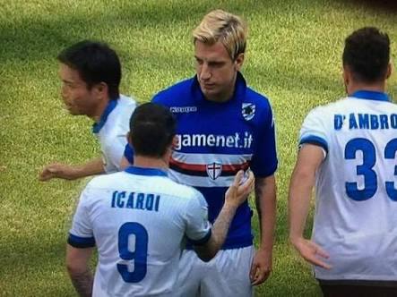 April 2014 - Maxi Lopez refused handshake from Icardi in the much anticipated derby Della Wanda. Icardi was booed by Sampdoria fans but he still managed to scored twice, Maxi on the other hand missed a PK. Sampdoria CB Costa took it personal and shouted "fuck you pussy" at Icardi