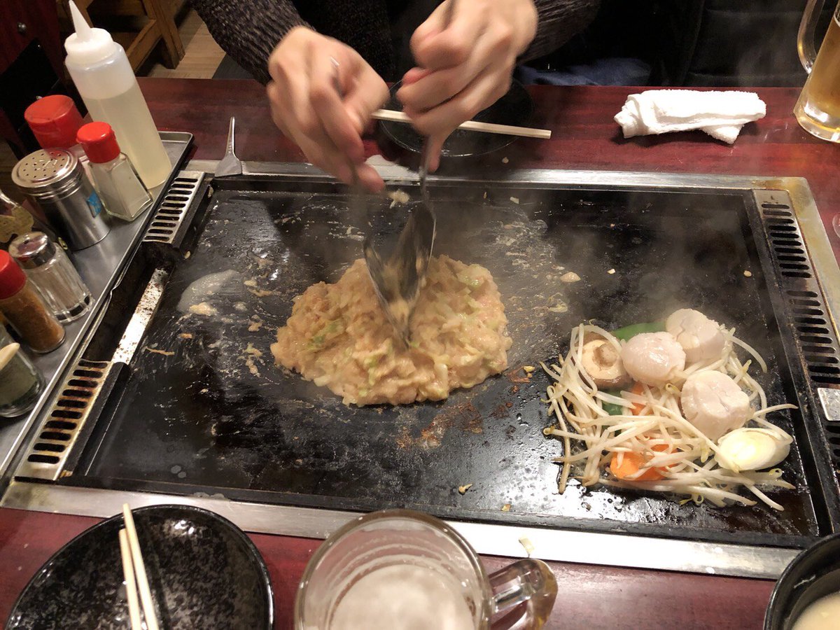 Kikkun Mk 個人chはじめた奴 前に王子といった月島もんじゃストリート 平日と時期的なアレで結構店閉まってたけどそれでもお店が沢山あって 選ぶ楽しさもありつつ美味しいもんじゃやお好み焼きが食べれたぞい