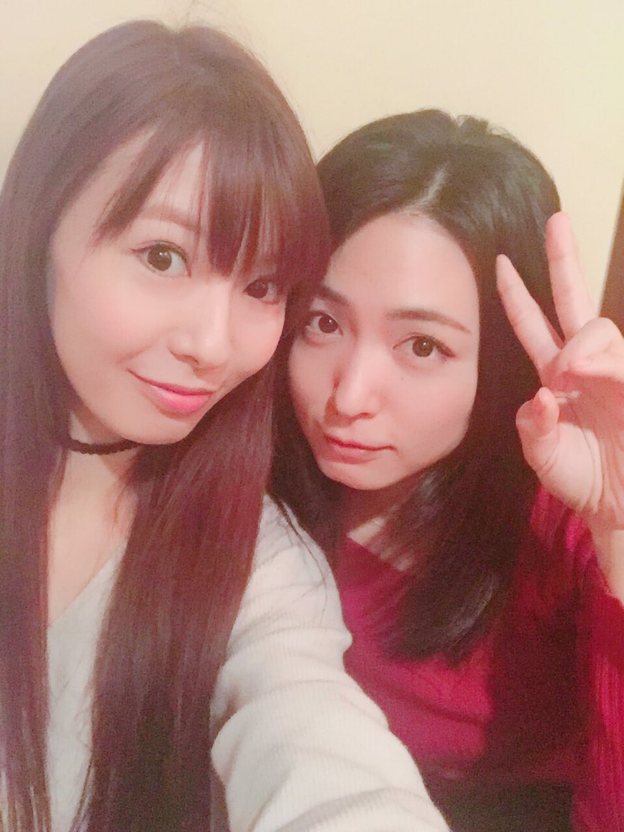 折井あゆみ Ayumi Orii 今日1 23は親友川村ゆきえの誕生日です 誰も知らない 私の本当の言葉を唯一知っていてくれるのは彼女だけ 私のこれからの人生も 彼女と共にあると思います お誕生日おめでとう