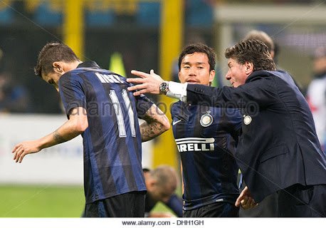 May 2014 - Mazzarri thought he was very clever when he refused to allowed Zanetti play his last Milan Derby and even opted for Alvarez as his last sub. Inter lost the game anyway