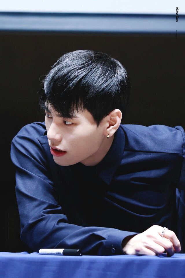 Sheeparch's tweet photo. 19. JBJ 김상균 https://t.co/4rKW0MBEYA