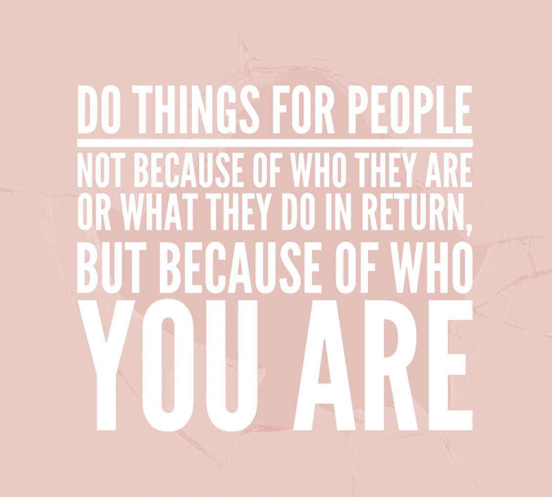 Day 8 of the Kindness Challenge! Tuesday’s challenge examples: if you see someone struggling, help and spread positivity, offer to help a teacher, share your last piece of gum! DoGoodtoFeelGood 💙