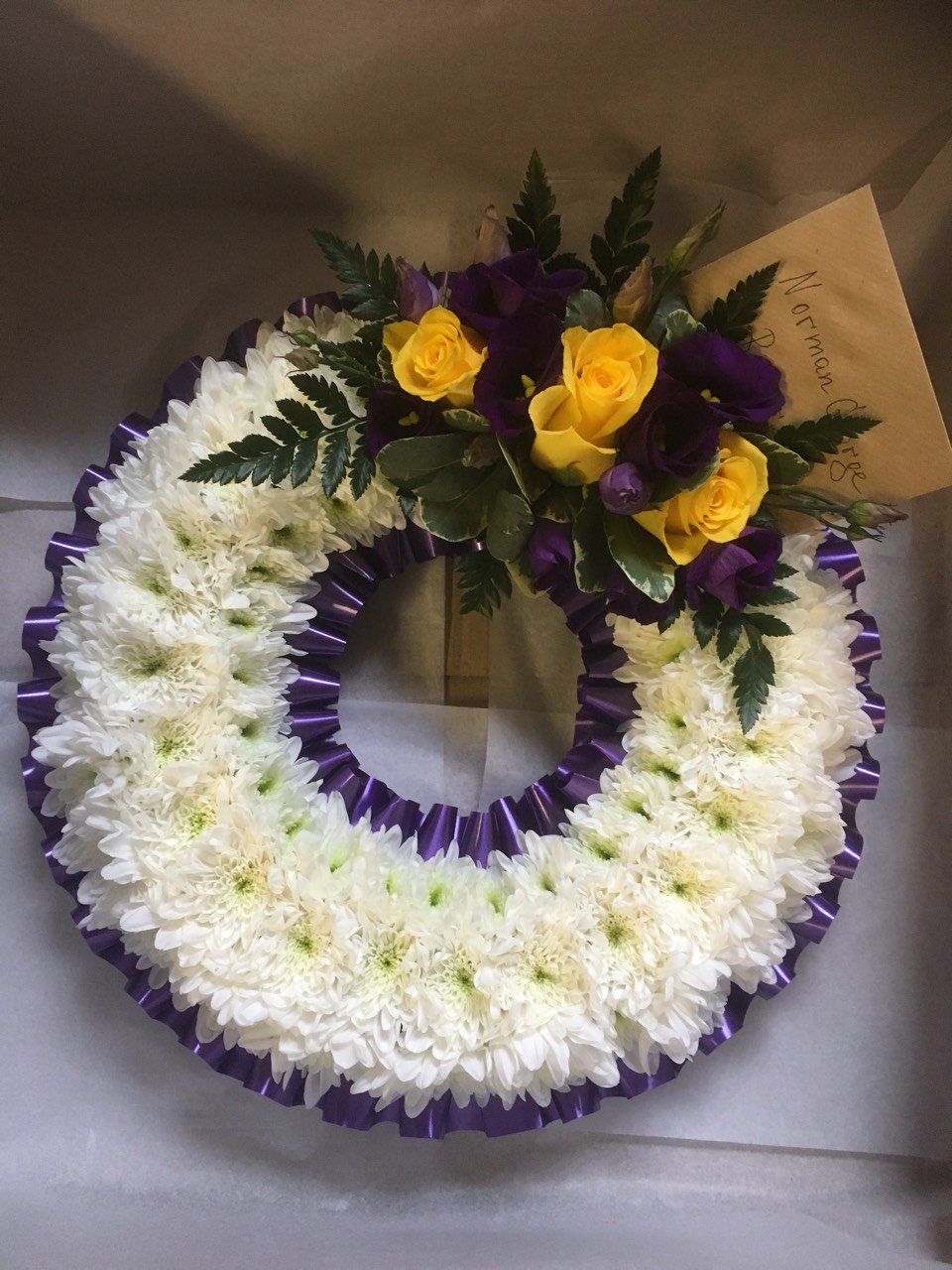 Funeral Flowers Pa Twitter Flower Wreath To Convey Your Sincere Condolences Featuring White Chrysanthemums And Yellow Roses Florist Funeralflowers Sympathy Flowers Condolencesflowers Restinpeace Funeralwreath Flowershop