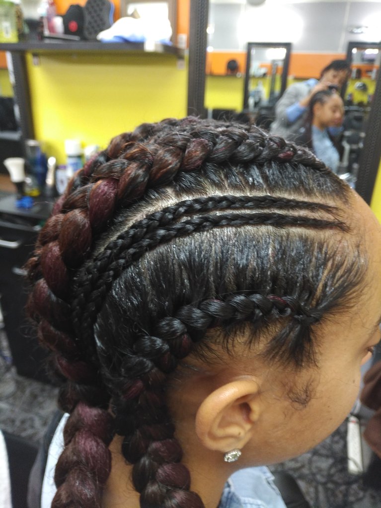Jae_It_Izz's tweet photo. Feed in Braids! Booking@iamjaestylez.com #JaeStylez #iAmMyBrand https://t.co/9aaYKzPLxD