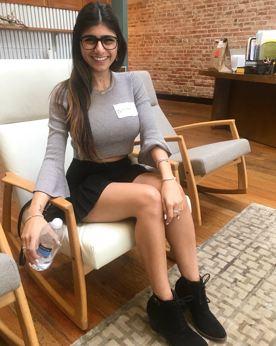 Milenio Com On Twitter Mia Khalifa Posa Desnuda En Instagram Y