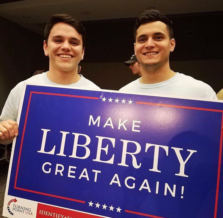LarrySharpe's tweet photo. Now, there’s a great sign, right? ‘Make Liberty Great Again!’🗽
#Sharpe4Gov #NYS #NY #Libertarian #aNewNY #SaveMainStreet #aSharperImage #liberty https://t.co/kd3offgXa0