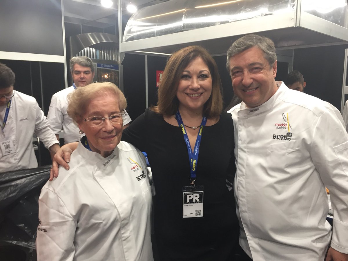 ClaraLCasero's tweet photo. Un honor estar con Montserrat Fontané y Joan Roca en #MadridFusion2018 https://t.co/Q5UGYn12n8