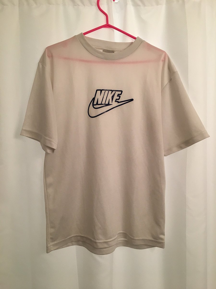 MuskokaResale's tweet photo. Nike T-Shirt 
Size: Medium
Price: 30$ https://t.co/3yZuw7PfgW