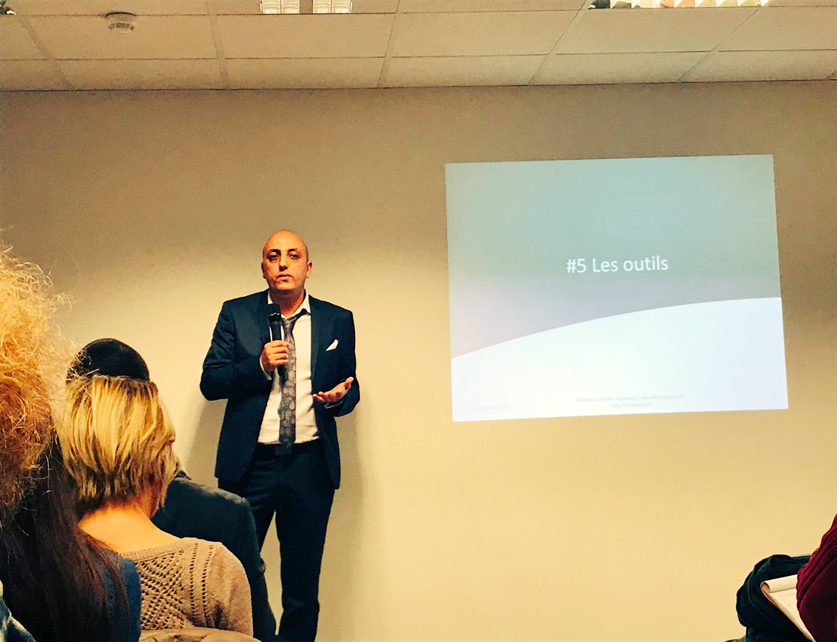 Chook_Chook's tweet photo. #AdWords oui! Mais pas que... un site bien construit est indispensable. Quels sont les outils pour accompagner et réussir une campagne ? 
Il fallait être présent à l’ #AtelierADMIN avec @MohamedZaraa, expert #Adwords   pour le savoir 😝
À la prochaine @AssoADMIN ! https://t.co/NqFp3H0pyz