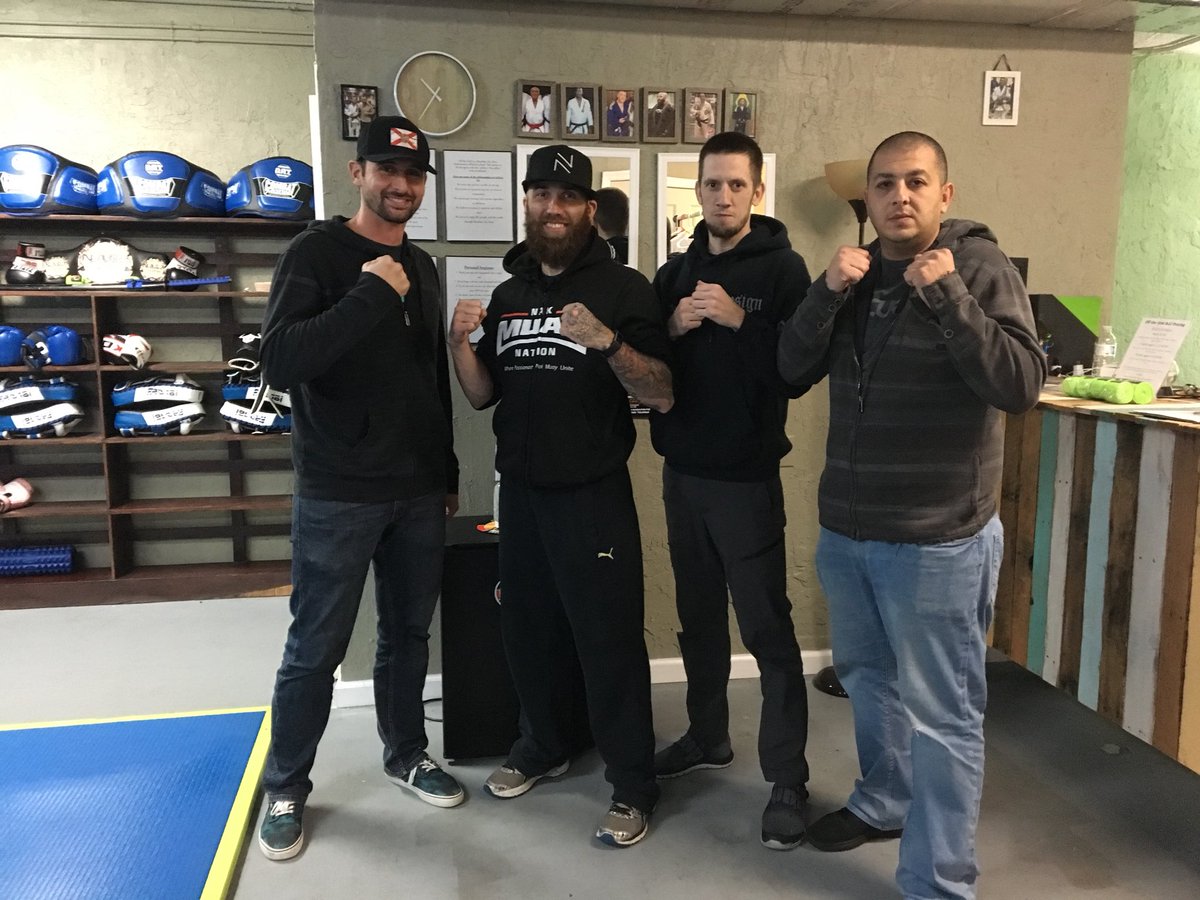 Brought out some old friends to learn some new tricks from <a href="/Muay_Thai_Guy/">Sean Fagan</a> and it was off the ⛓#muaythai #otgbjj #offthegridbjj #cocoabeach