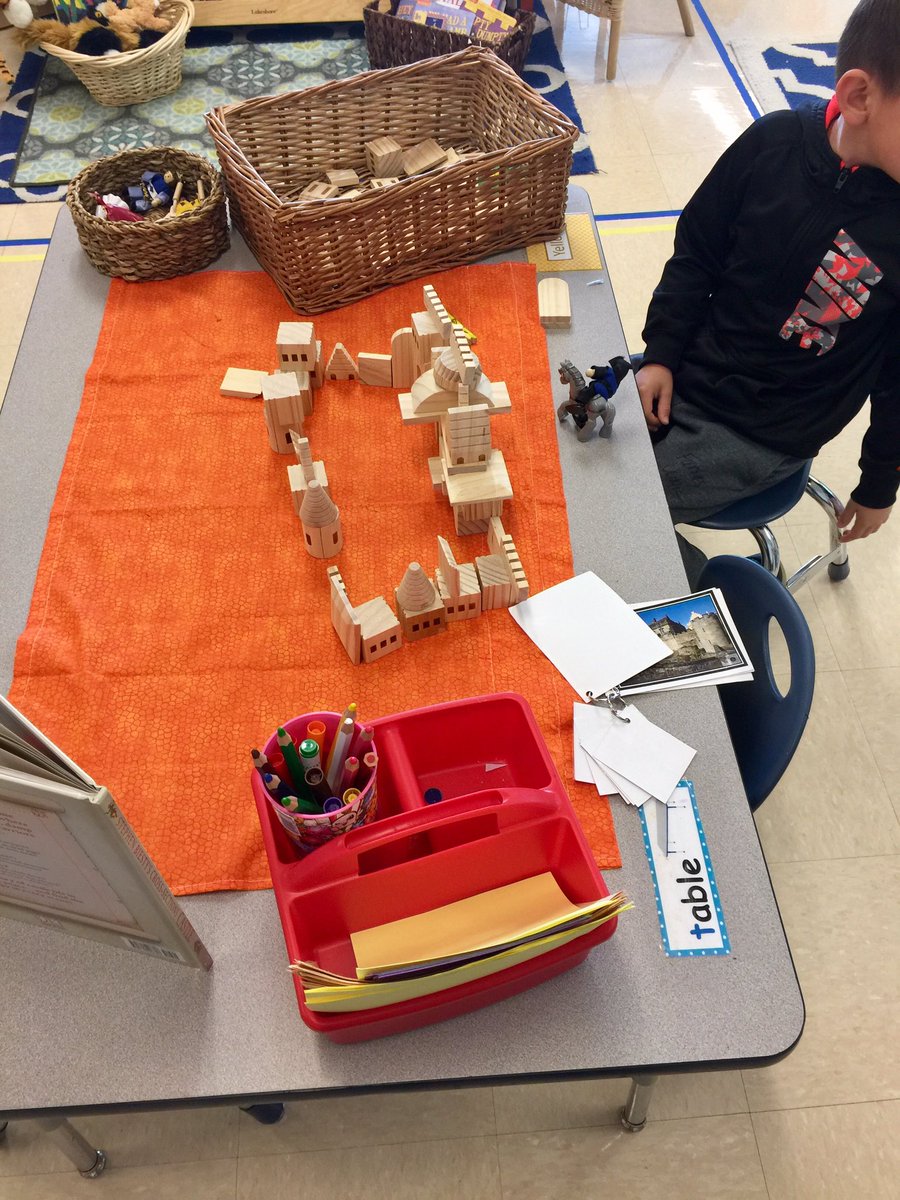 ZamaFeeney's tweet photo. "I'm building my own castle!" @cwilli007 @FARIASECC #AwesomeAncillary https://t.co/sxq3b9Cwbm