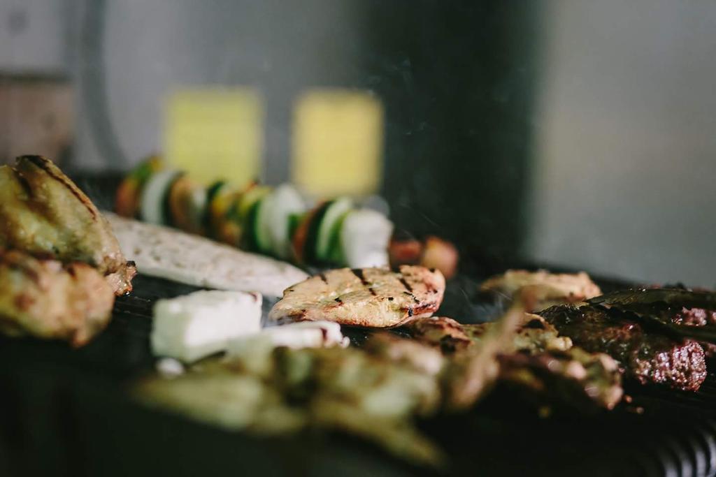 loadedgrill's tweet photo. 30% off for our first 20 #diners everyday! Quote: #hotdaysandnights https://t.co/H3aJilJI80