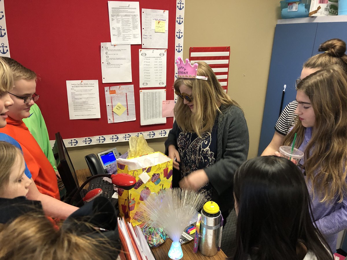 ISMS54's tweet photo. Happy Birthday Mrs. Dodson! The students surprised her this morning by decorating her class! https://t.co/zYGisiOJer