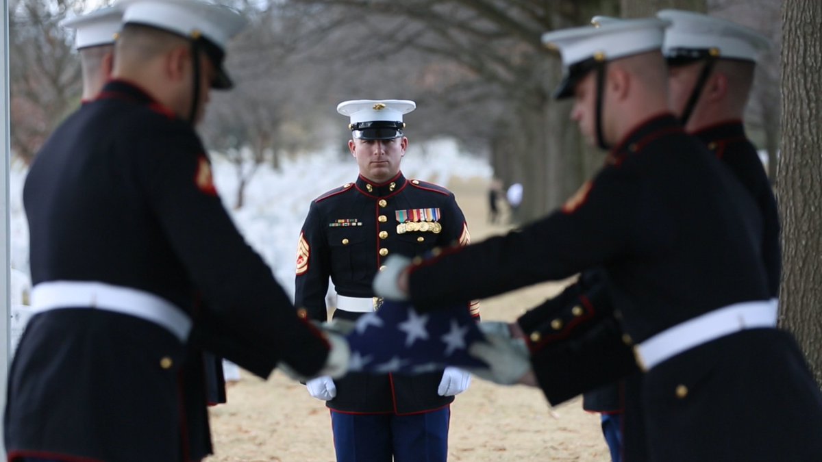 USMC's tweet photo. Just now, the first female Marine to retire from the Corps was laid to rest at @ArlingtonNatl.

Master Sgt. Catherine G. Murray enlisted during WWII in 1943 and served honorably for 20 years. Murray lived to be 100 and passed away peacefully last month. 

Semper Fidelis, Marine. https://t.co/3PsHtNwmoB